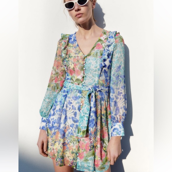 Zara Dresses & Skirts - Zara Floral Dress